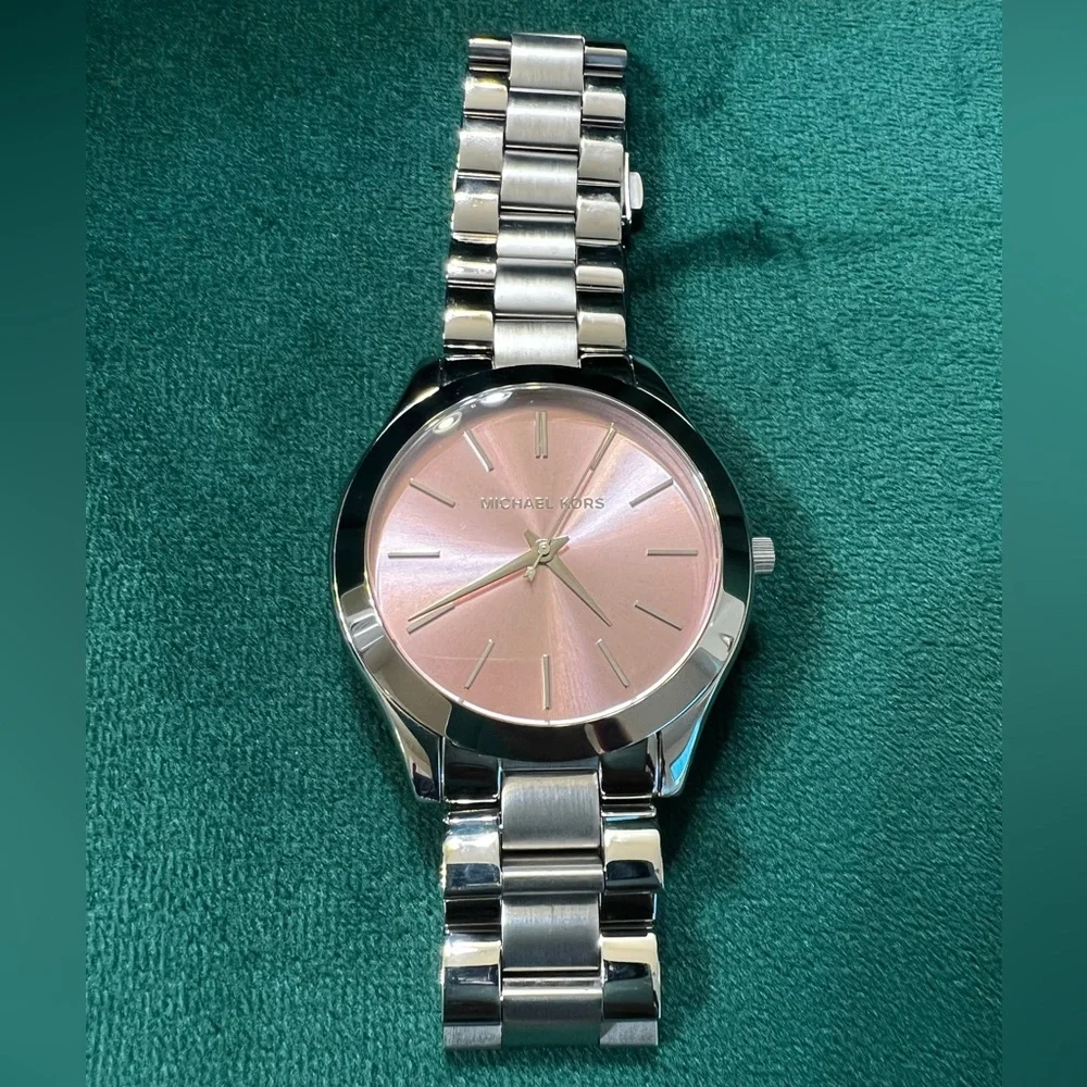 Michael Kors watch - Picture 2 of 6